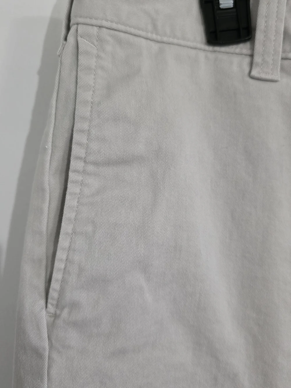 J.Crew Men’s 7” Chino Shorts 34 Stone Khaki Stretch Cotton